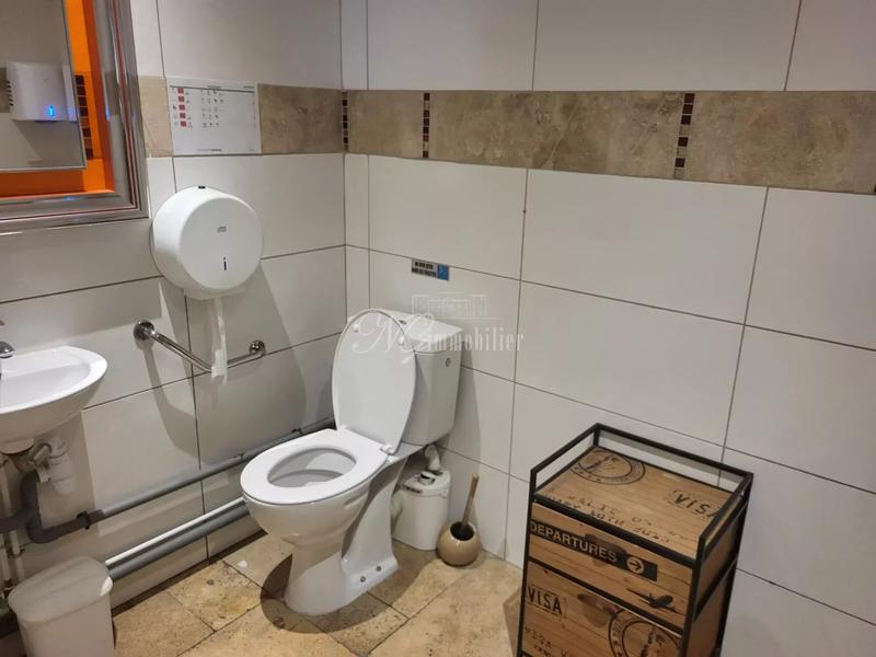 Fonds de commerce - 75 m²