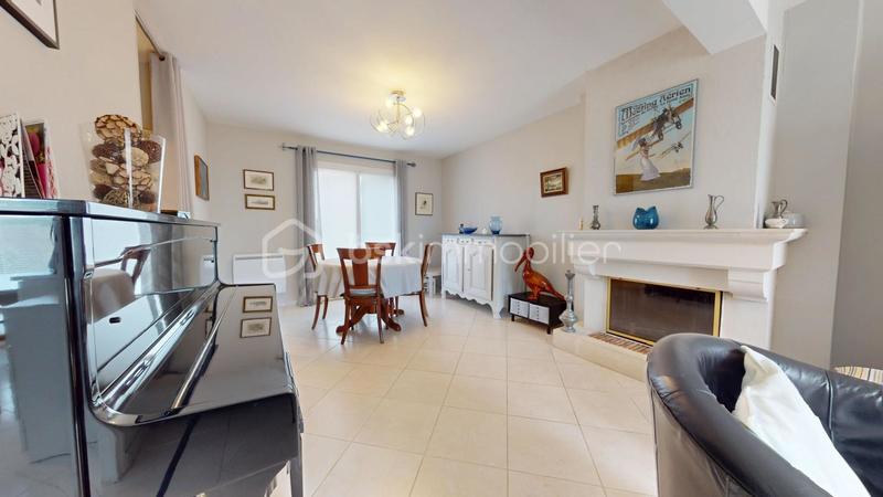 Maison traditionnelle - 104 m² - 5 pièces