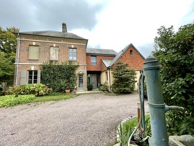 Maison ancienne - 298 m² - 12 pièces