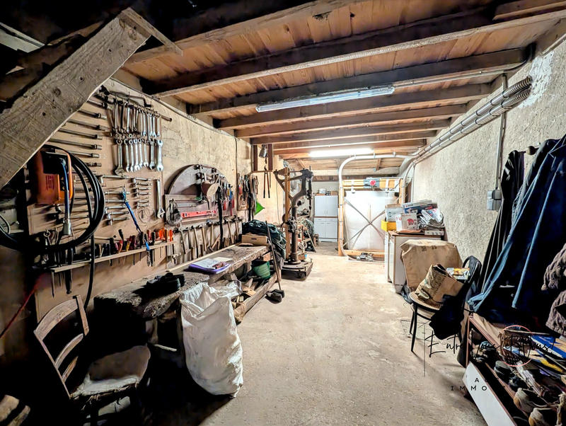 Maison - 220 m² - 6 pièces