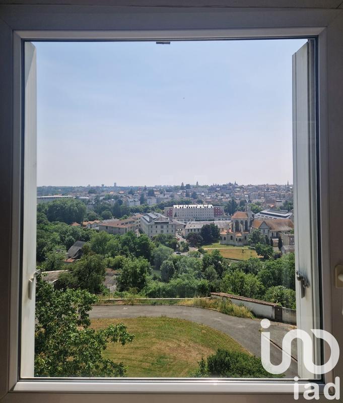 Appartement - 106 m² - 6 pièces