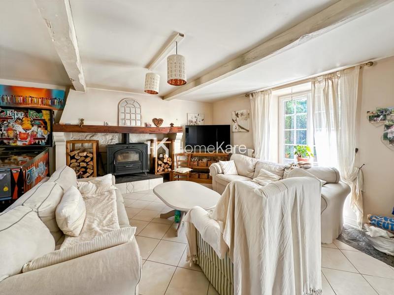 Maison - 300 m² - 9 pièces