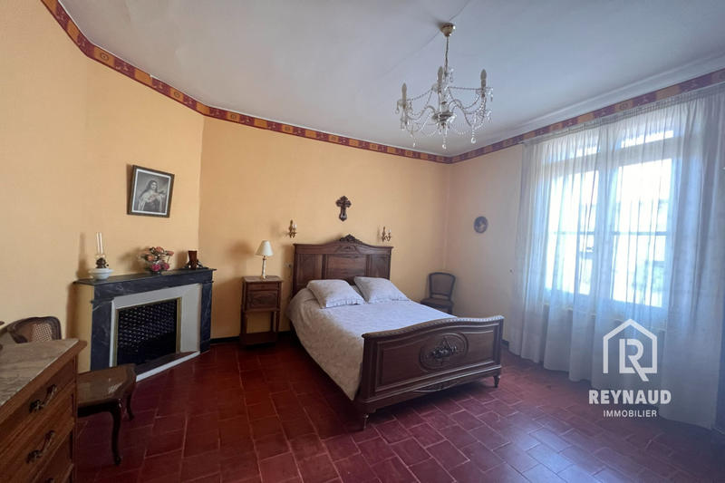 Maison - 185 m² - 6 pièces