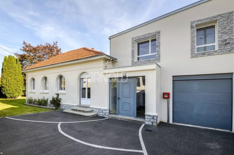 Maison - 158 m² - 7 pièces