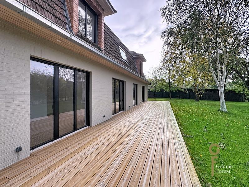 Maison - 193 m² - 5 pièces