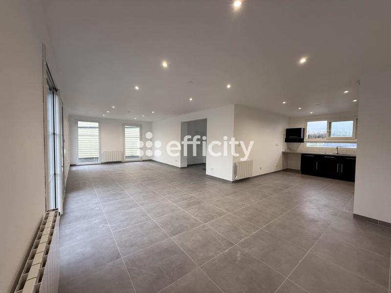 Maison - 153 m² - 8 pièces