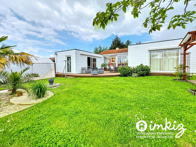 Maison - 203 m² - 7 pièces