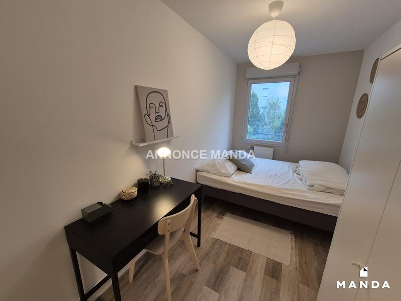 Chambre - 10 m² - 4 pièces