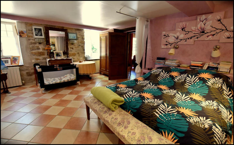 Maison - 340 m² - 10 pièces