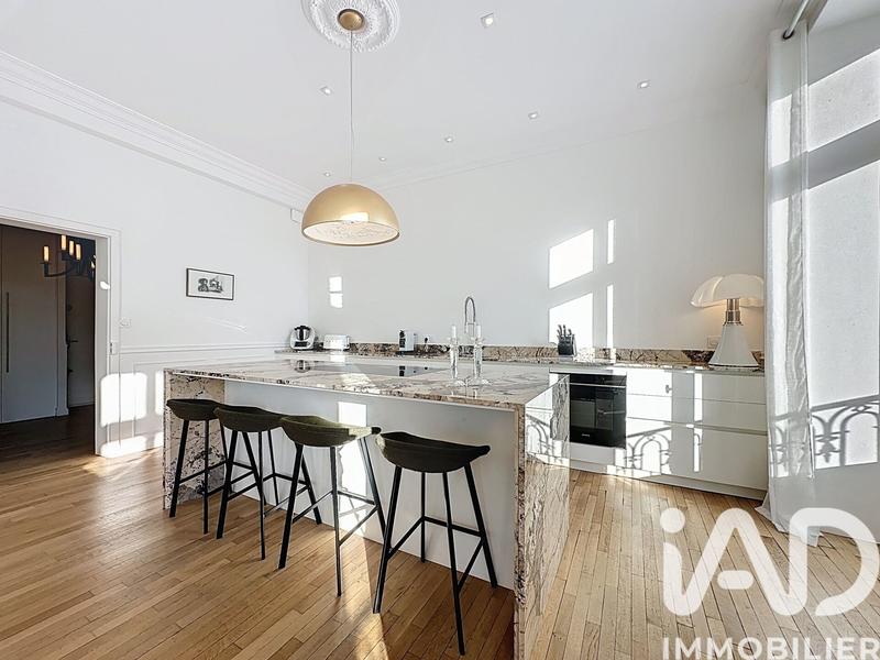 Appartement - 153 m² - 4 pièces