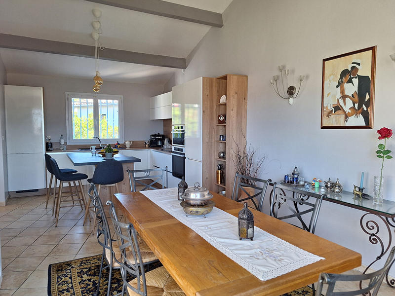 Maison - 210 m² - 7 pièces