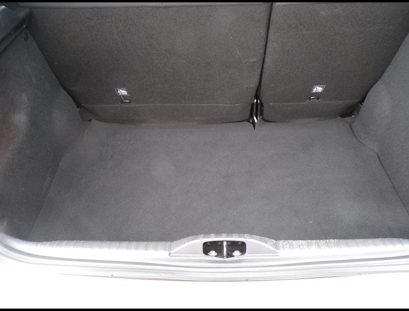 Citroën C3 III Ptech 83 Shine Bvm