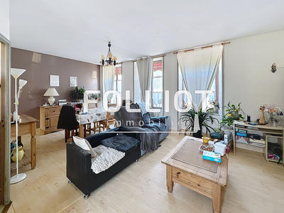 Immeuble - 300 m² - 8 pièces