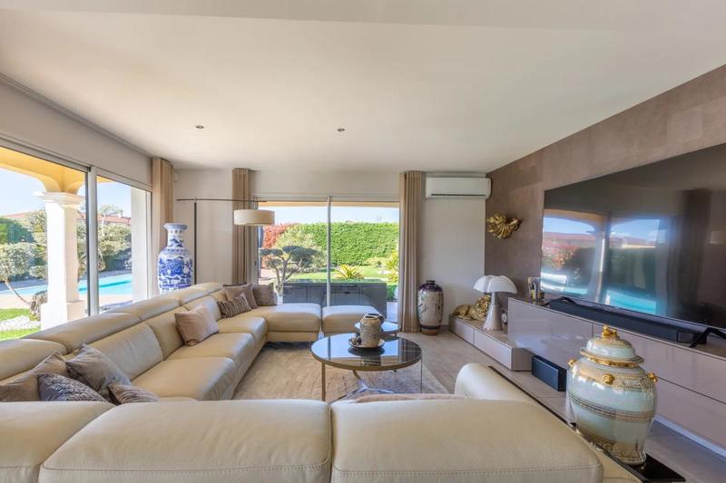 Maison - 176 m² - 5 pièces