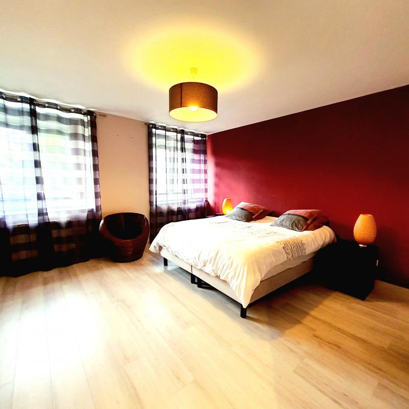 Maison - 184 m² - 5 pièces