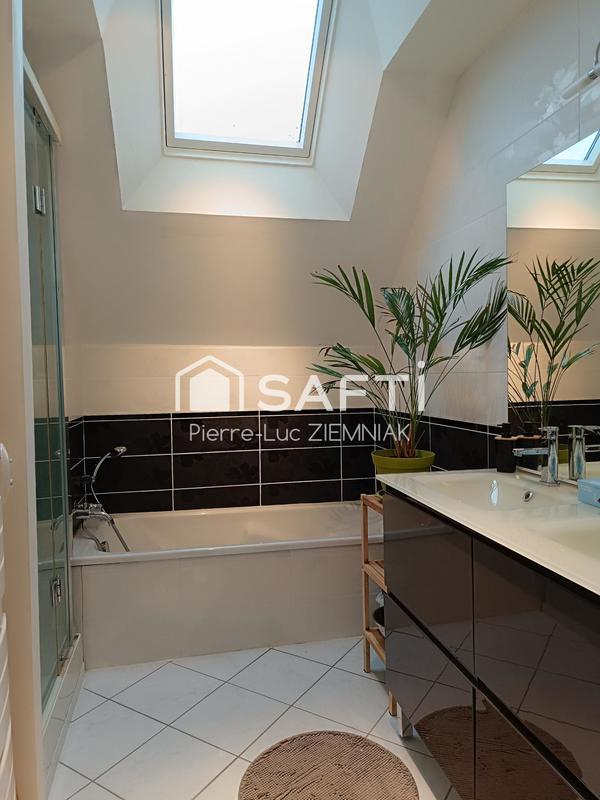 Maison - 177 m² - 7 pièces