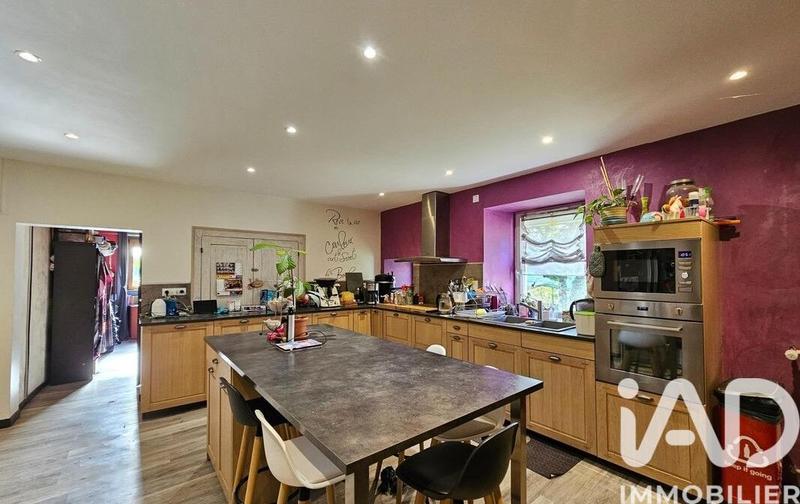 Maison de village - 200 m² - 7 pièces