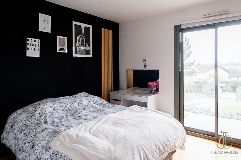 Maison - 174 m² - 6 pièces