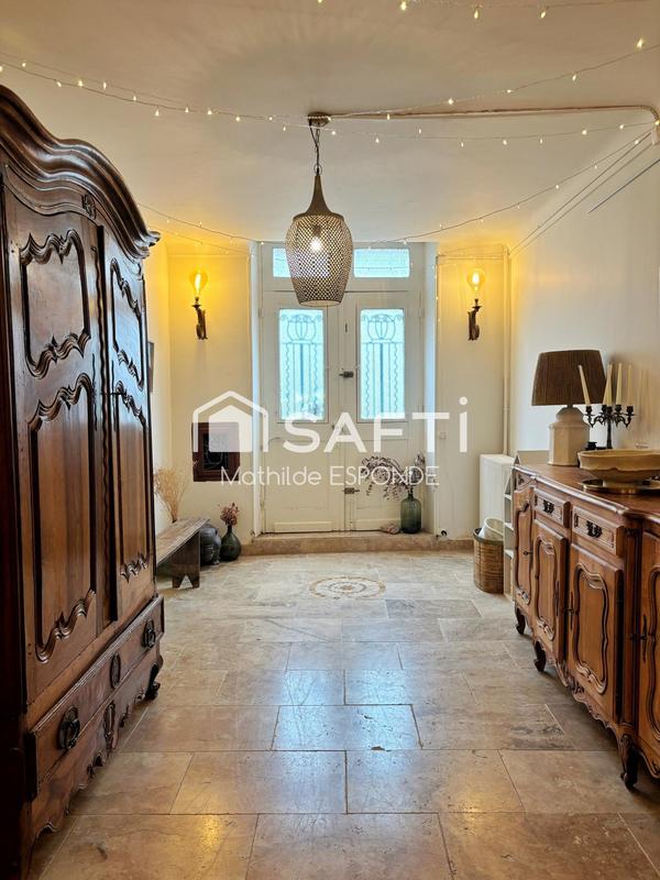 Maison - 342 m² - 10 pièces