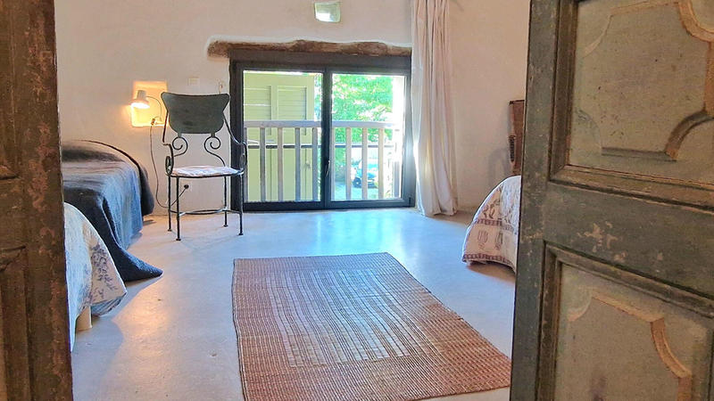 Maison - 681 m² - 21 pièces