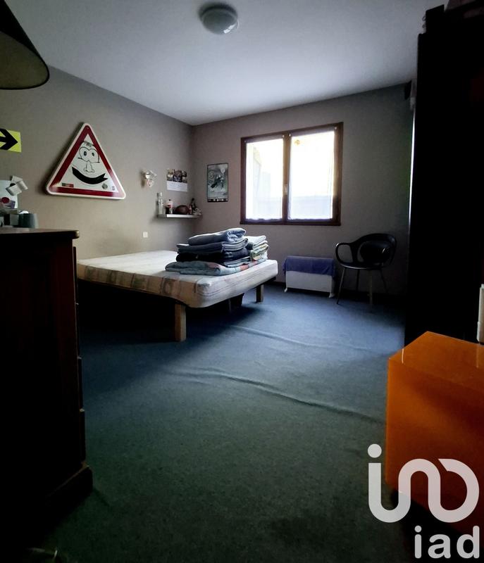 Maison - 218 m² - 8 pièces