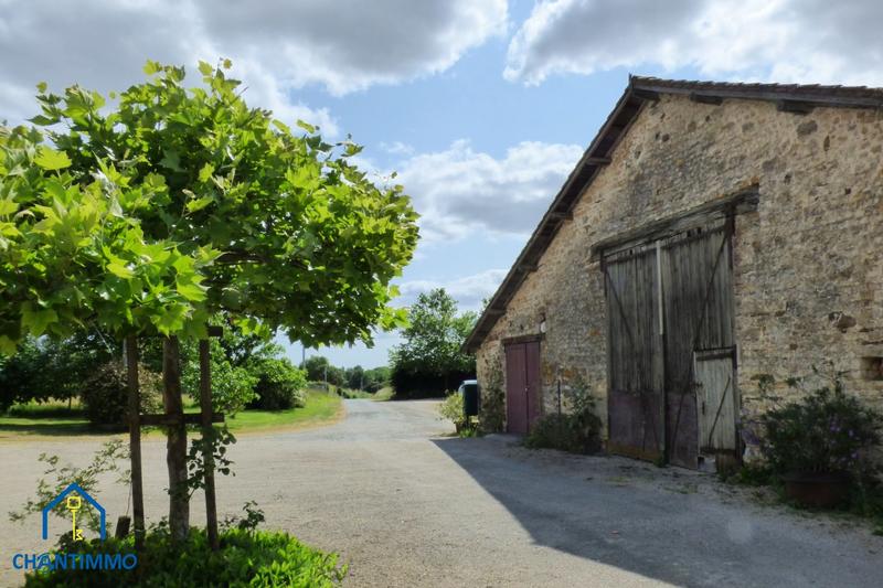 Maison - 267 m² - 7 pièces