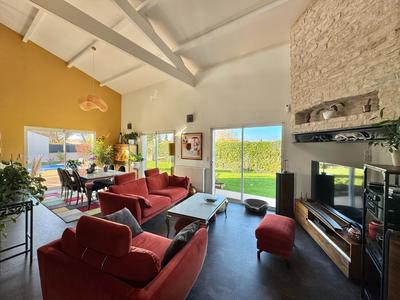 Maison - 170 m² - 6 pièces