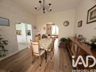 Maison - 95 m² - 4 pièces