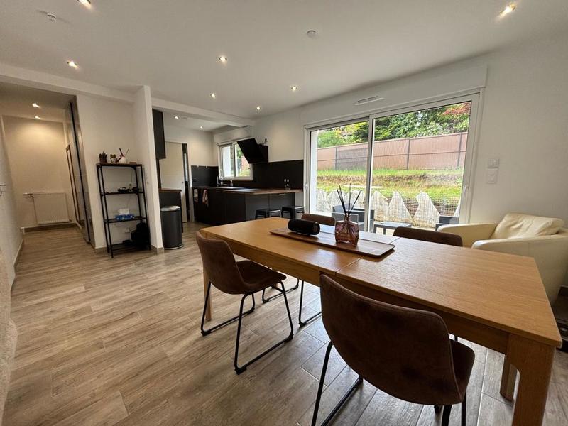 Maison - 88 m² - 4 pièces