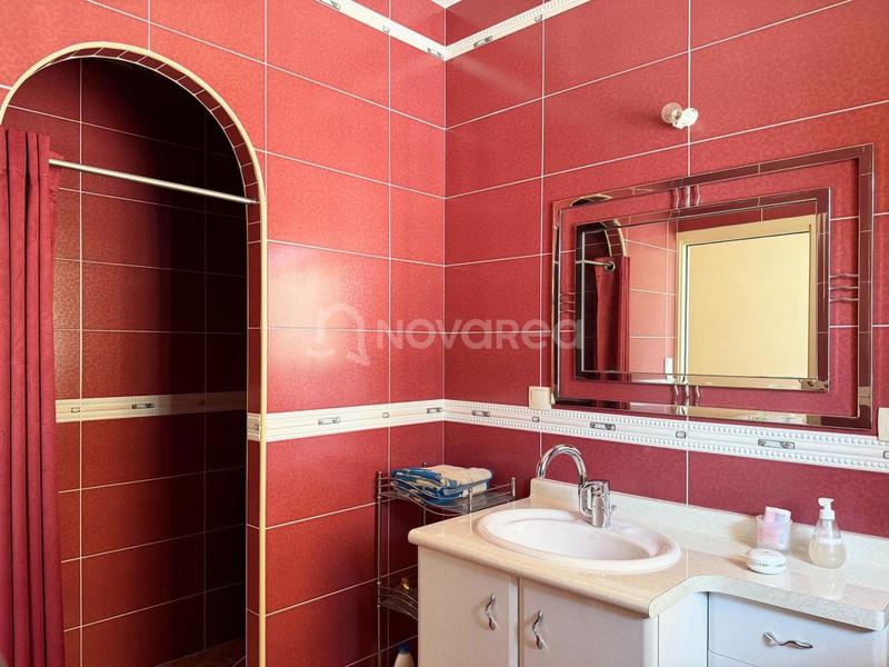 Villa - 241 m² - 7 pièces