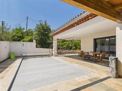 Villa - 224 m² - 6 pièces