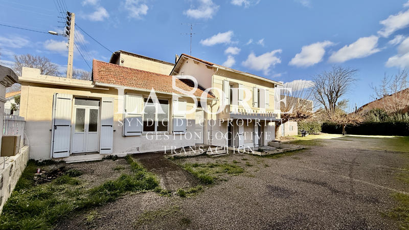 Maison - 122 m² - 6 pièces