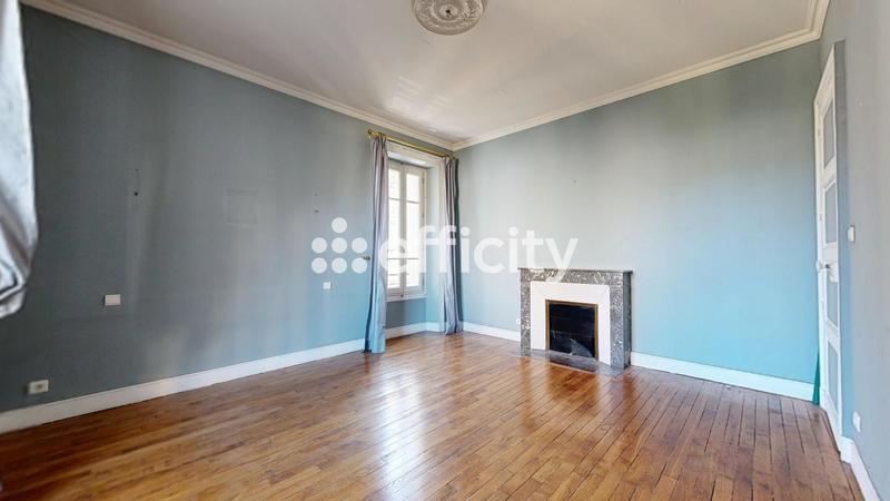 Appartement bourgeois - 110 m² - 4 pièces