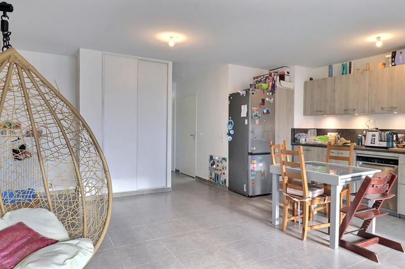 Appartement - 80 m² - 4 pièces