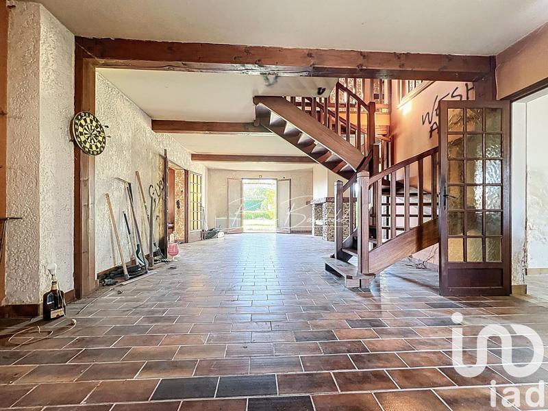 Maison - 210 m² - 6 pièces