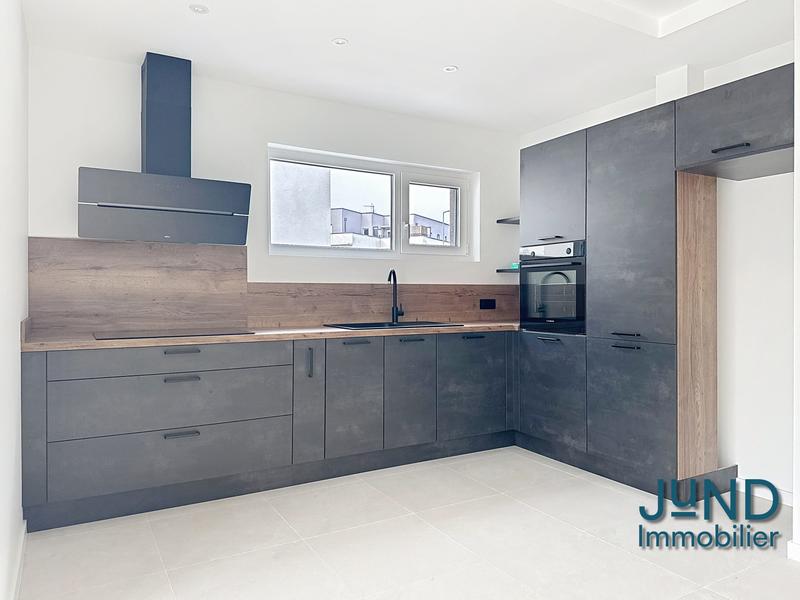 Maison - 103 m² - 4 pièces