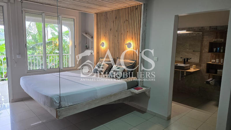 Villa - 278 m² - 8 pièces