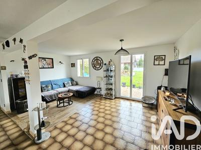 Maison - 96 m² - 5 pièces