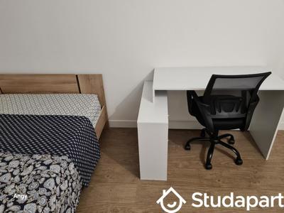 Chambre - 10 m² - 1 pièce