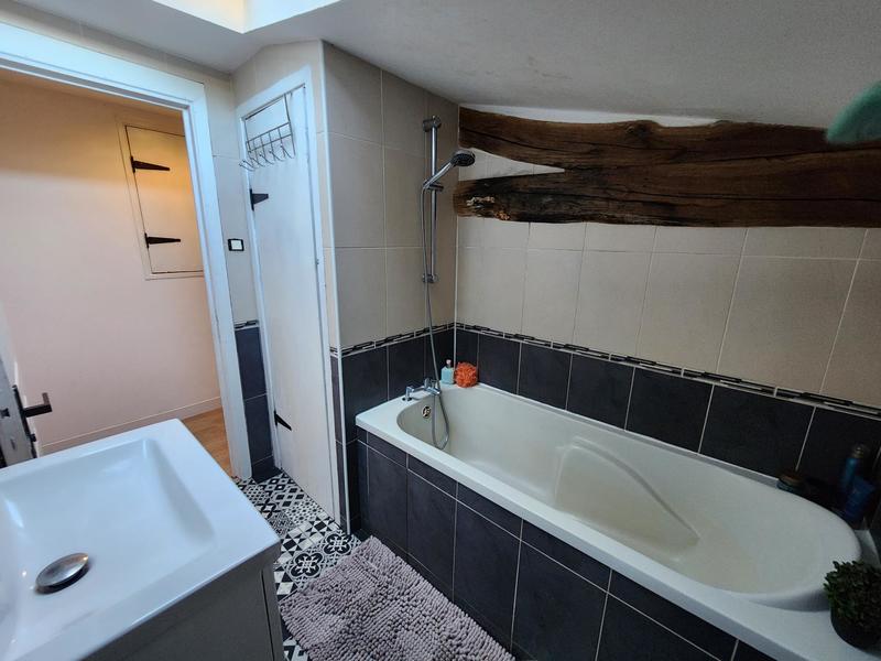 Maison - 80 m² - 5 pièces