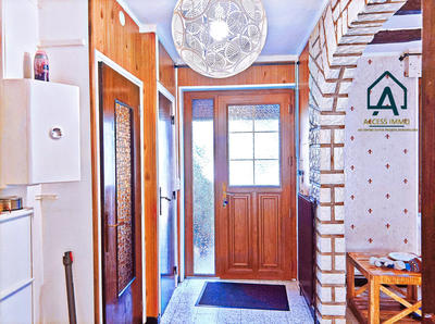 Maison - 87 m² - 10 pièces