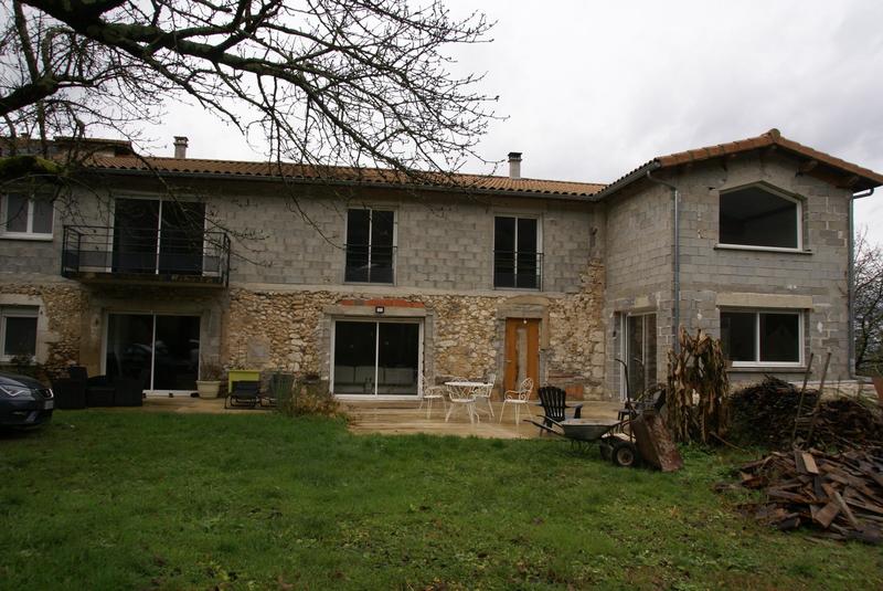 Maison - 450 m² - 12 pièces