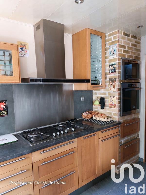 Maison - 147 m² - 8 pièces