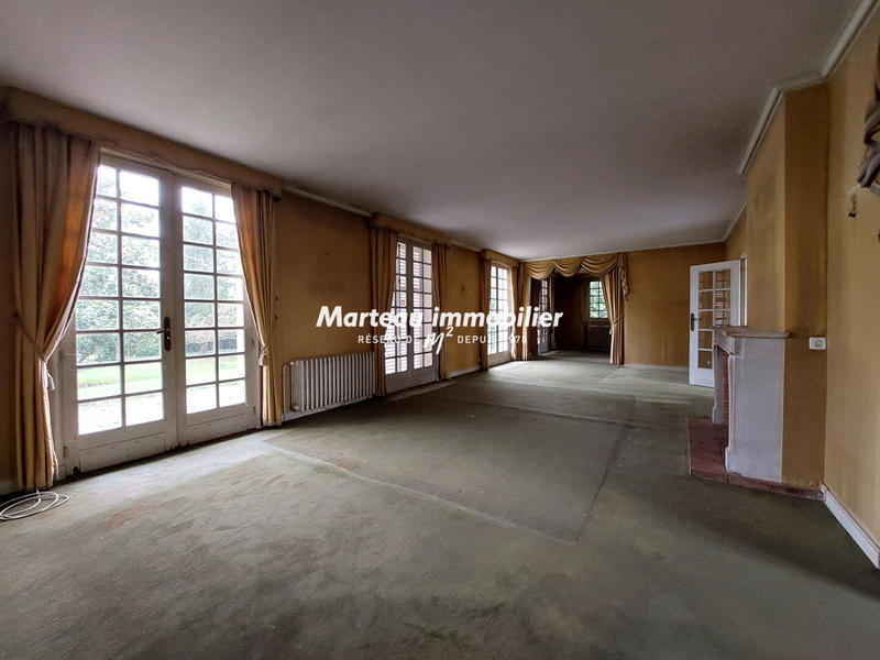 Maison - 215 m² - 8 pièces