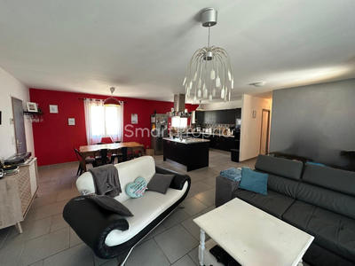 Villa - 100 m² - 5 pièces