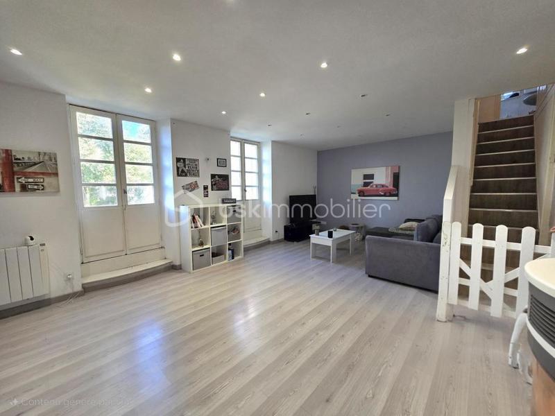 Maison - 90 m² - 4 pièces
