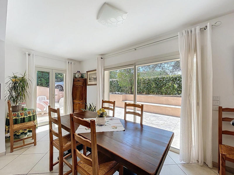 Maison - 148 m² - 6 pièces