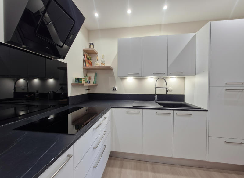 Maison - 235 m² - 8 pièces