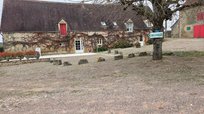 Maison - 225 m² - 19 pièces