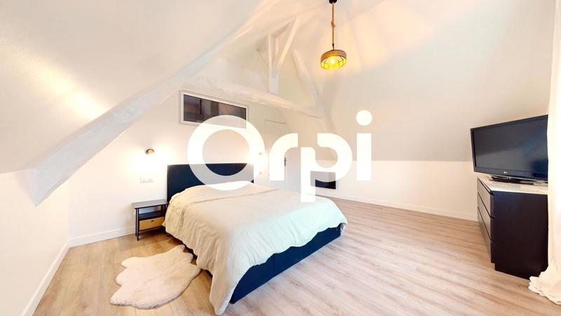 Maison - 300 m² - 9 pièces